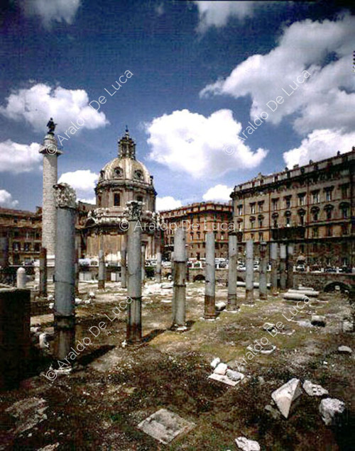 La Basilica Ulpia e la colonna Traiana