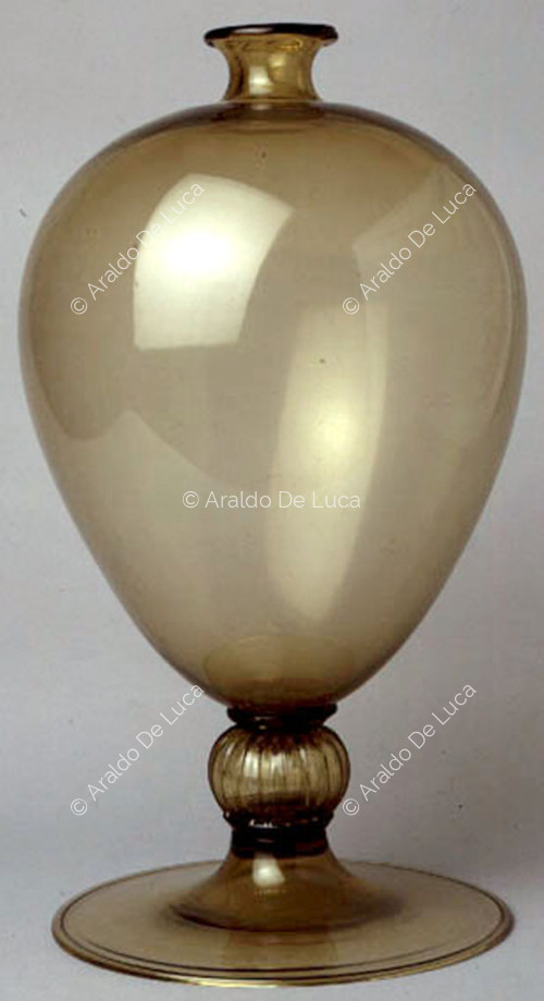 Vase aus geschmiedetem Glas