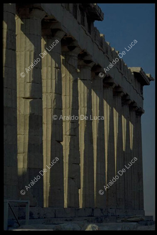 Peristasi esterna del Partenone