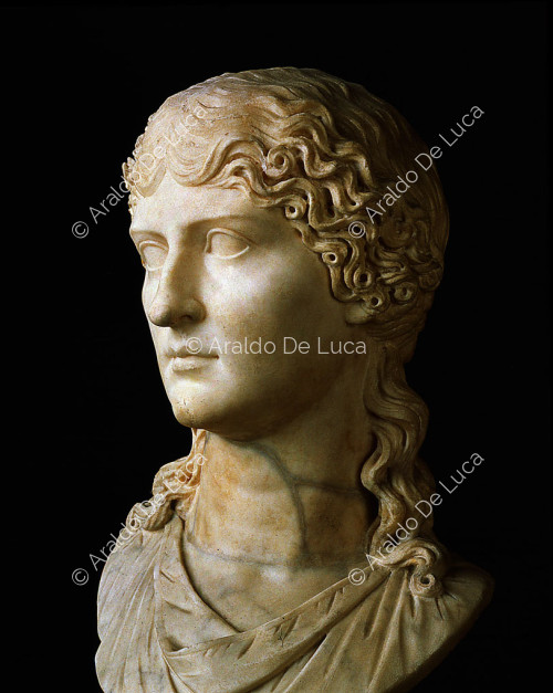 Portrait en buste d'Agrippine Majeure