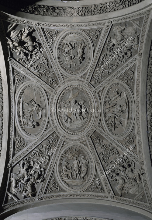 Detalle de la gran escalera del Palacio Braschi