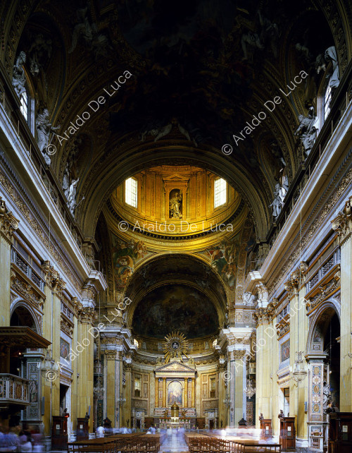 Veduta interna della cappella e degli affreschi