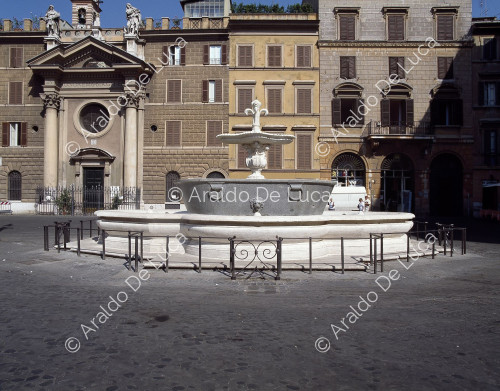 Fuente de Plaza Farnese