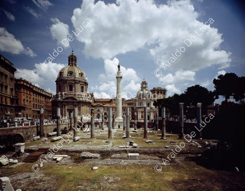 Die Basilika Ulpia und die Trajanssäule