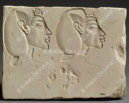 Modèle de sculpture avec deux portraits d'Akhenaton