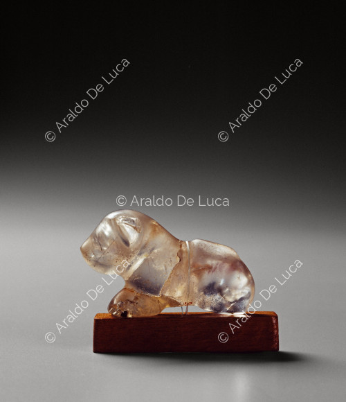 Figurine féline (lionne ou panthère)