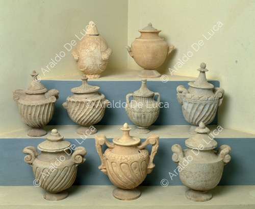 Cinerary urns