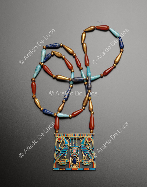 Necklace with breastplate in the name of Sesostri II