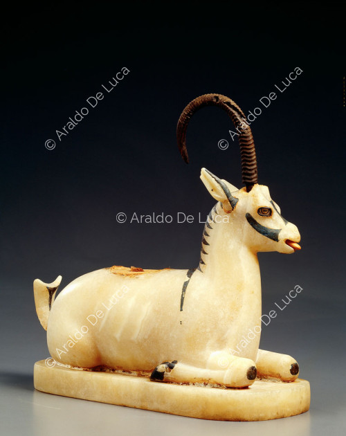 Calcite vessel in the shape of an ibex