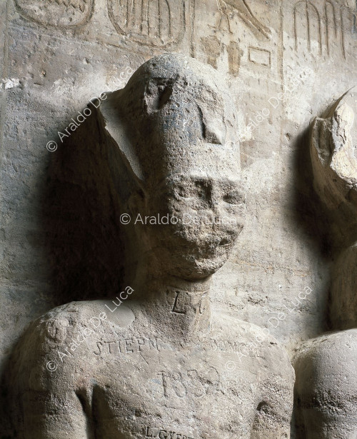 El santuario interior de Abu Simbel: detalle de Ramsés II