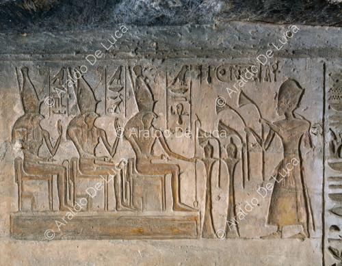 Ramsès II et trois formes du dieu Horus