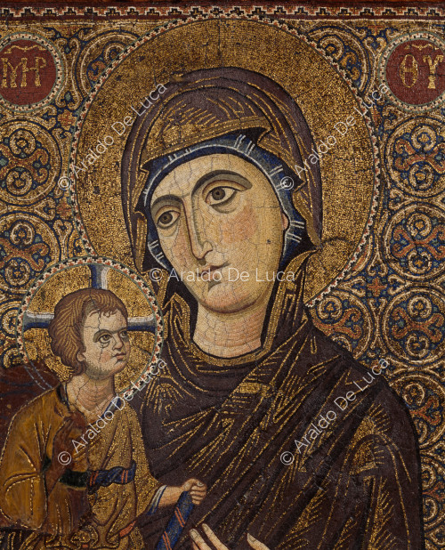 Mosaik mit der Jungfrau und dem Kind. Detail der Gesichter