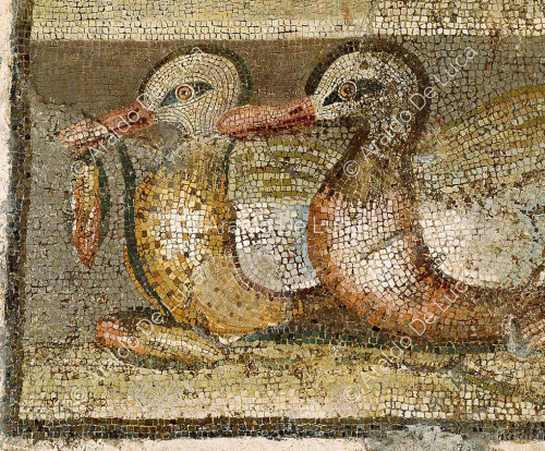 Mosaik mit Katze und Vögeln