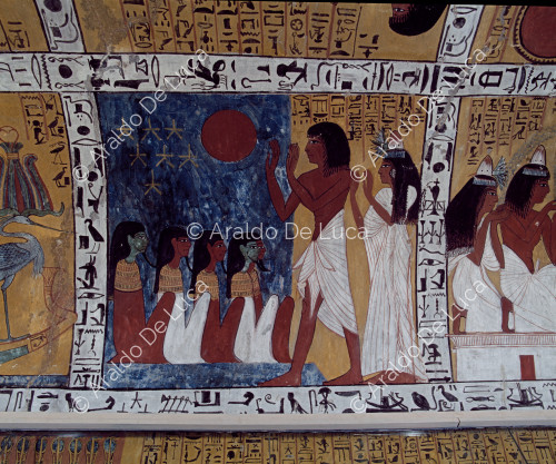 Detalle de la pared nº 10 de la cámara funeraria de la tumba de Sennedjem. Sennedjem y su esposa rinden culto a cinco espíritus estelares, representados en forma humana y coronados por símbolos estelares y el disco solar.