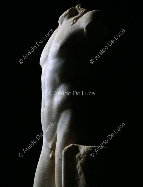 Estatua de atleta en marmol