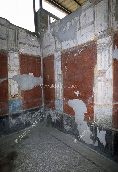 House of the Iliac Sacellum. Cubicle with fresco