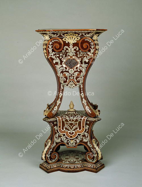 Shaped and decorated pedestal
