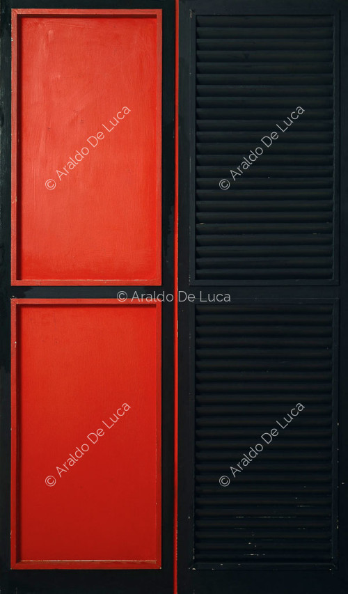 The red shutter