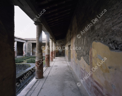 House of the Dioscuri. Peristyle portico