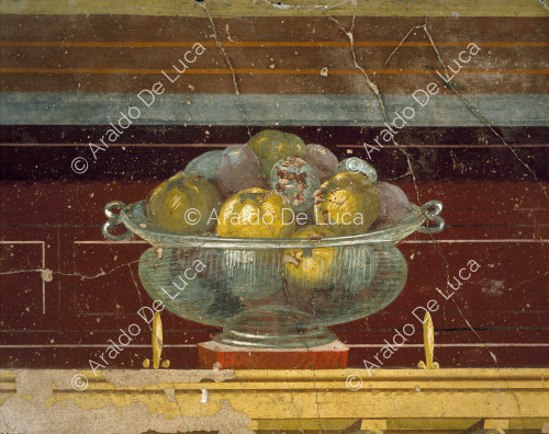 Villa of Oplonti. Cubicle. Fresco. Detail with fruit bowl