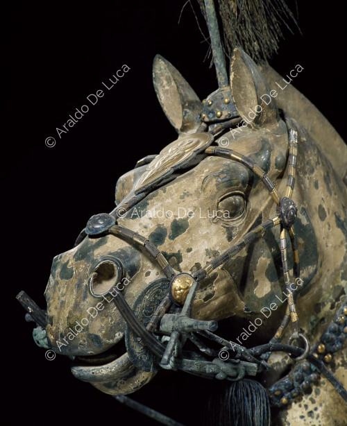 Armée de terre cuite. Chariot et chevaux en bronze