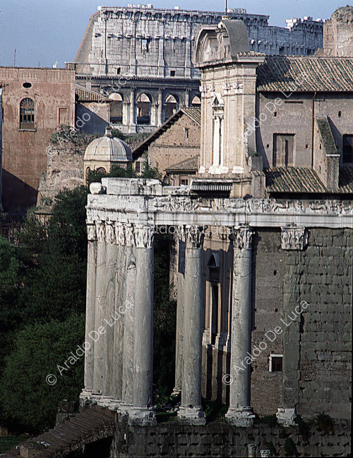 Tempio di Antonino e Faustina